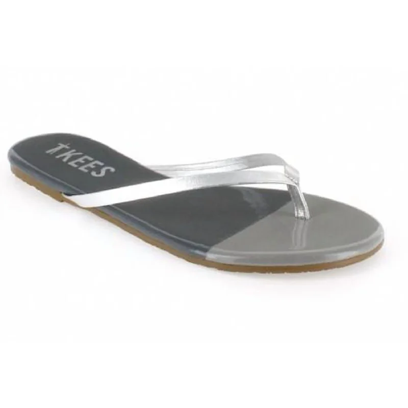 Chic And Edgy French Tips Thong Sandal In Silver Storm