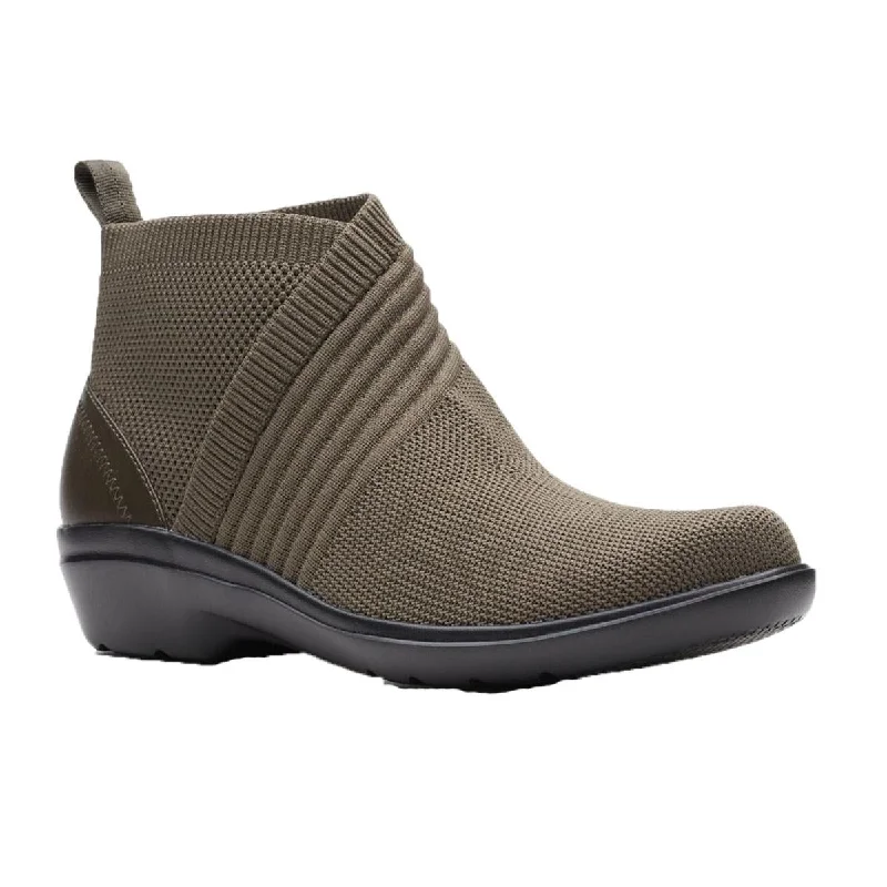 Trendy Outdoor Casual Shoes Clarks Womens Sashlyn Pull On Casual Ankle Boots