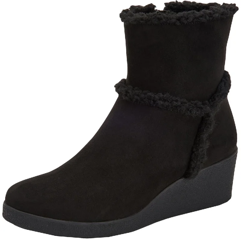 Hot Styles Jordanyy Womens Suede Ankle Wedge Boots