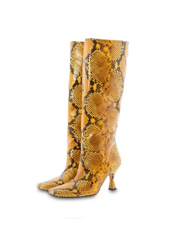 All-Season Shoes Deal Leather Bibi Boots In Beige Animal Print