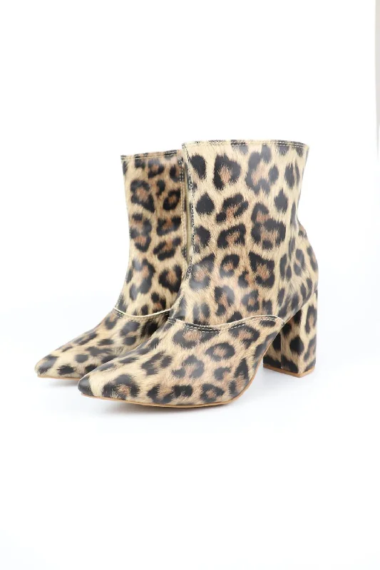 Soft Cushion Shoes Discount Sophia Boots In Leopard