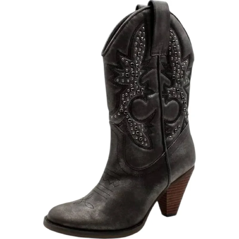 Women's Shoe Sale Women's Arienette Boots In Black