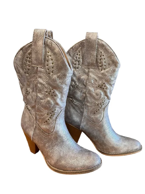 Must-Have Boots Sale Women's Arienette Boots In Rustic Silver