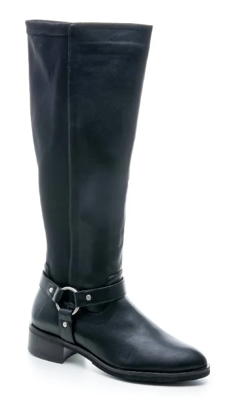 Comfort Meets Fashion Women's Holler Boots In Black