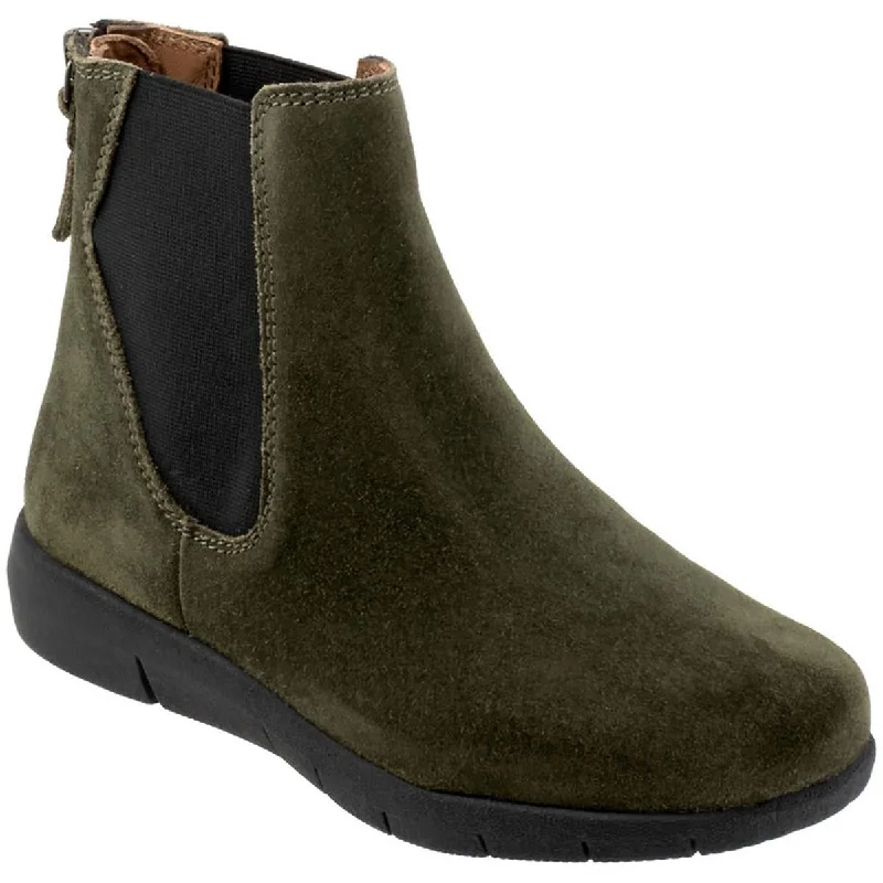 Summer Deals SoftWalk Womens Albany Mixed Media Wedge Chelsea Boots